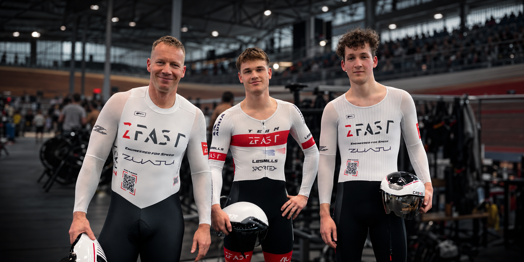 Trije člani ekipe 2FAST skupaj na velodromu